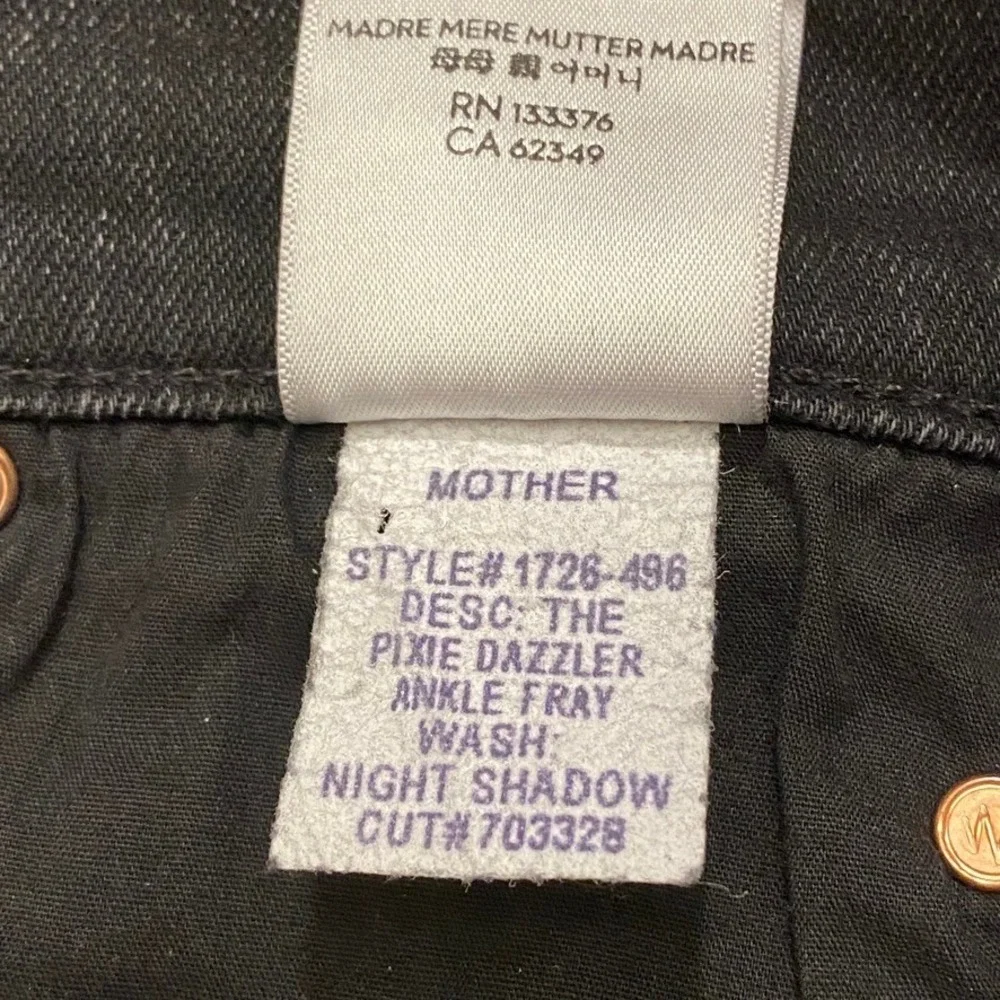 MOTHER The Pixie Dazzler Ankle Fray Jeans Night Shadow Off Duty Edgy Urban Retro